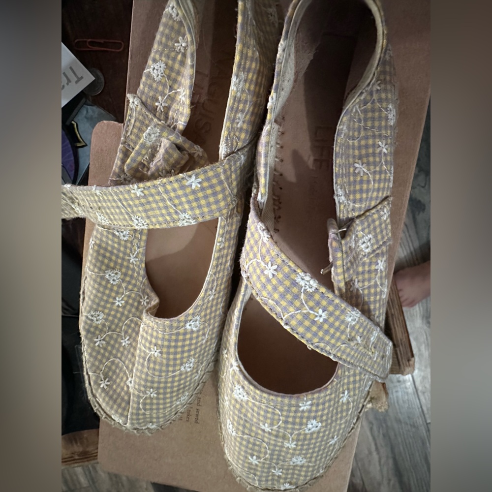 Naguisa Lilac Flowers Checkered Espadrille Flats